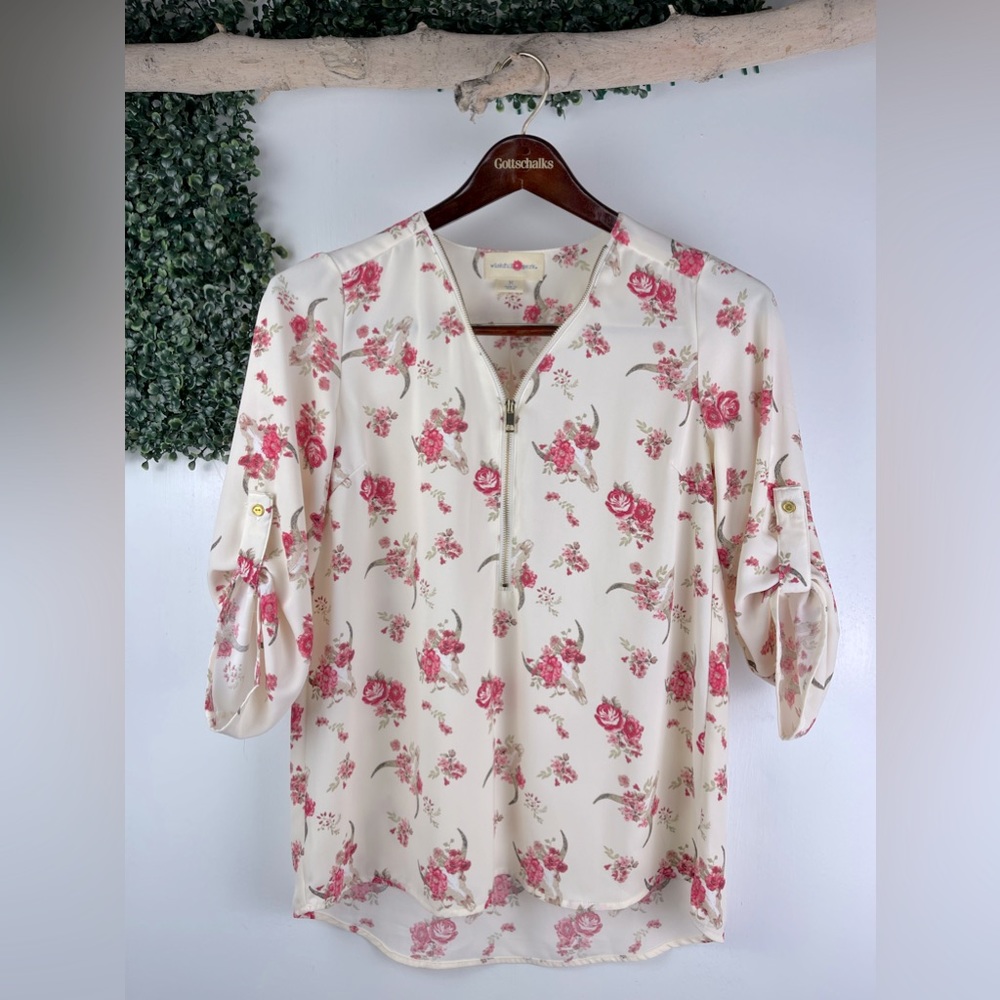 Wishful Park || Longhorn floral pattern blouse top